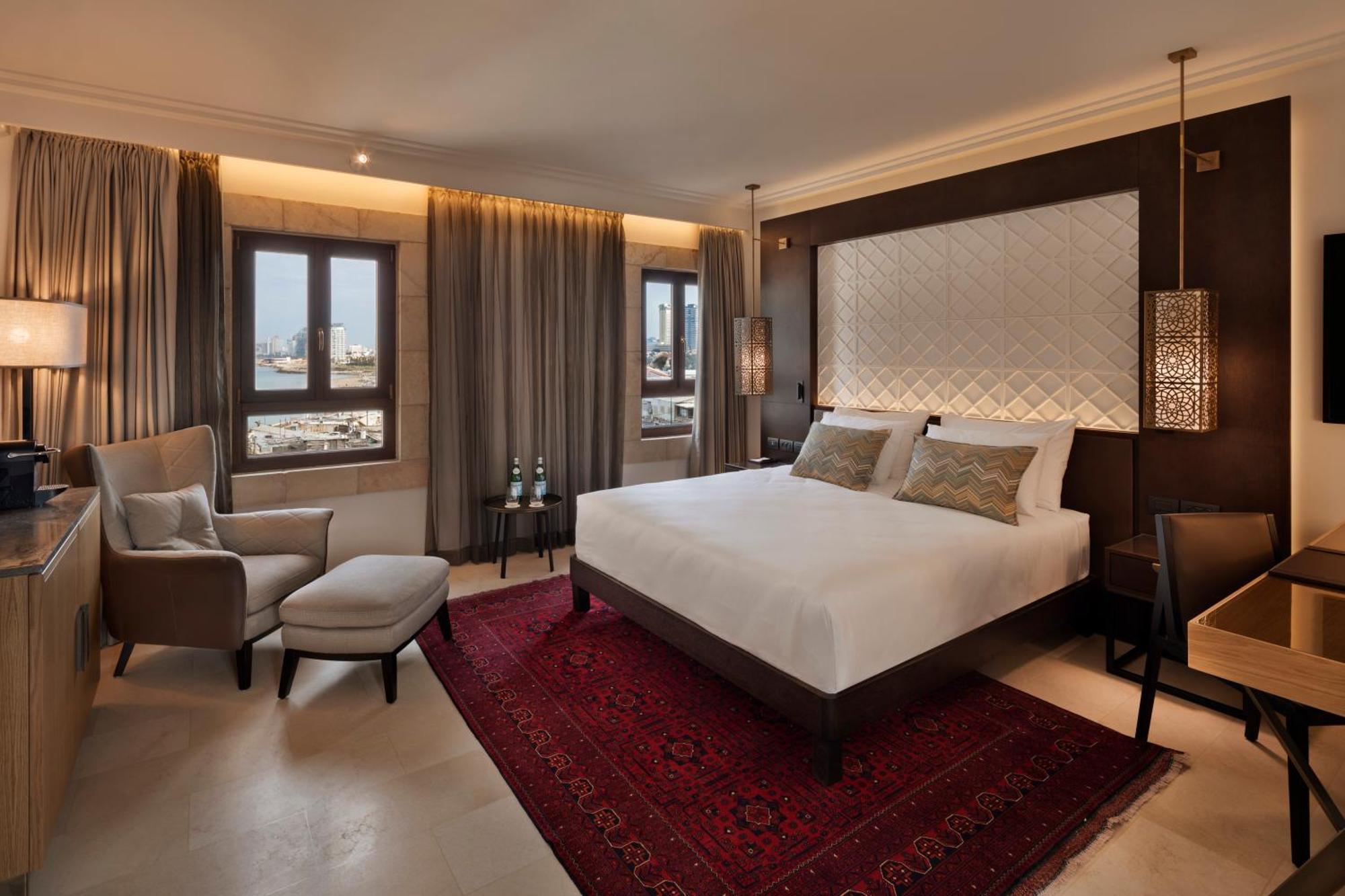 Premium Partial Sea View