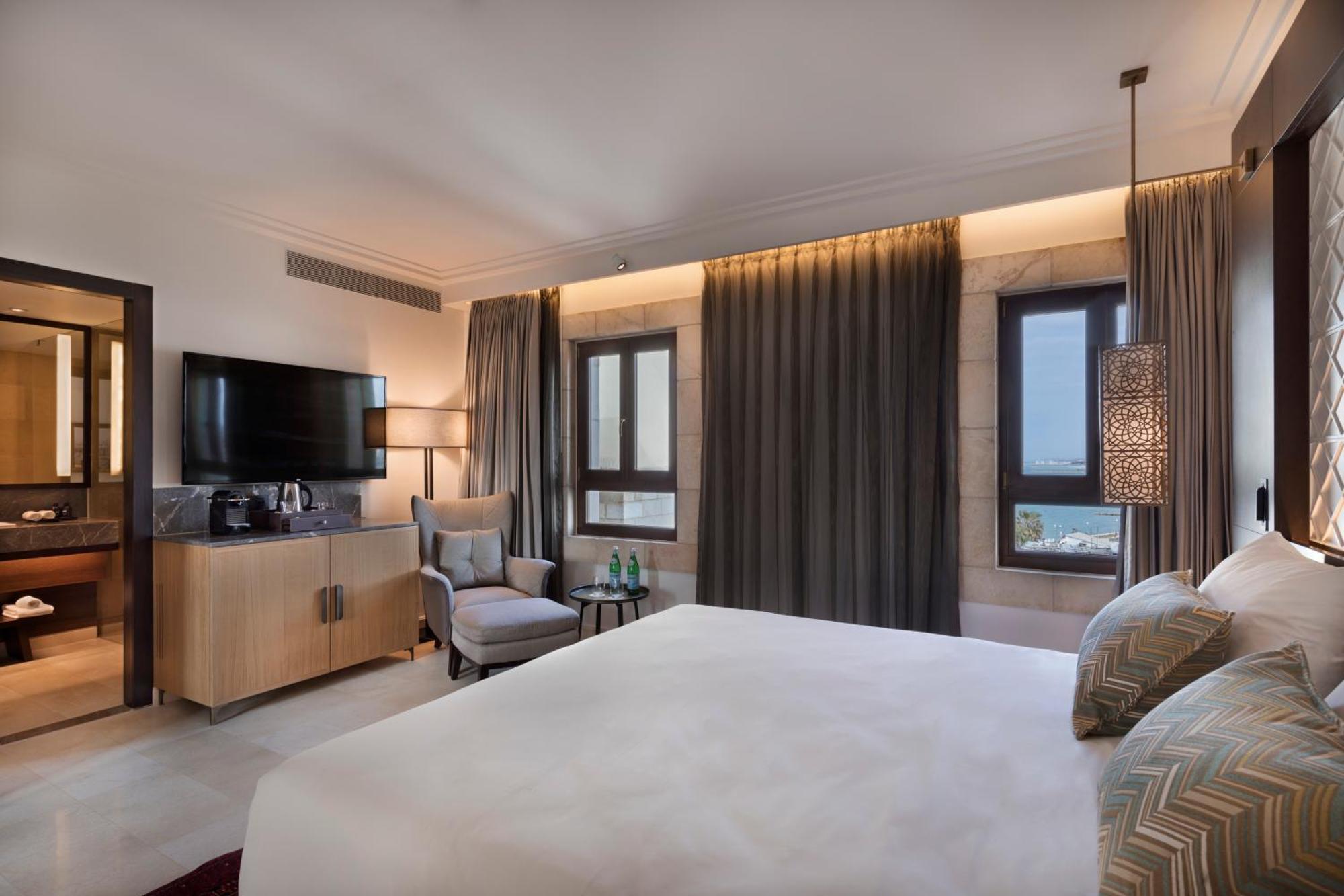 Premium Partial Sea View