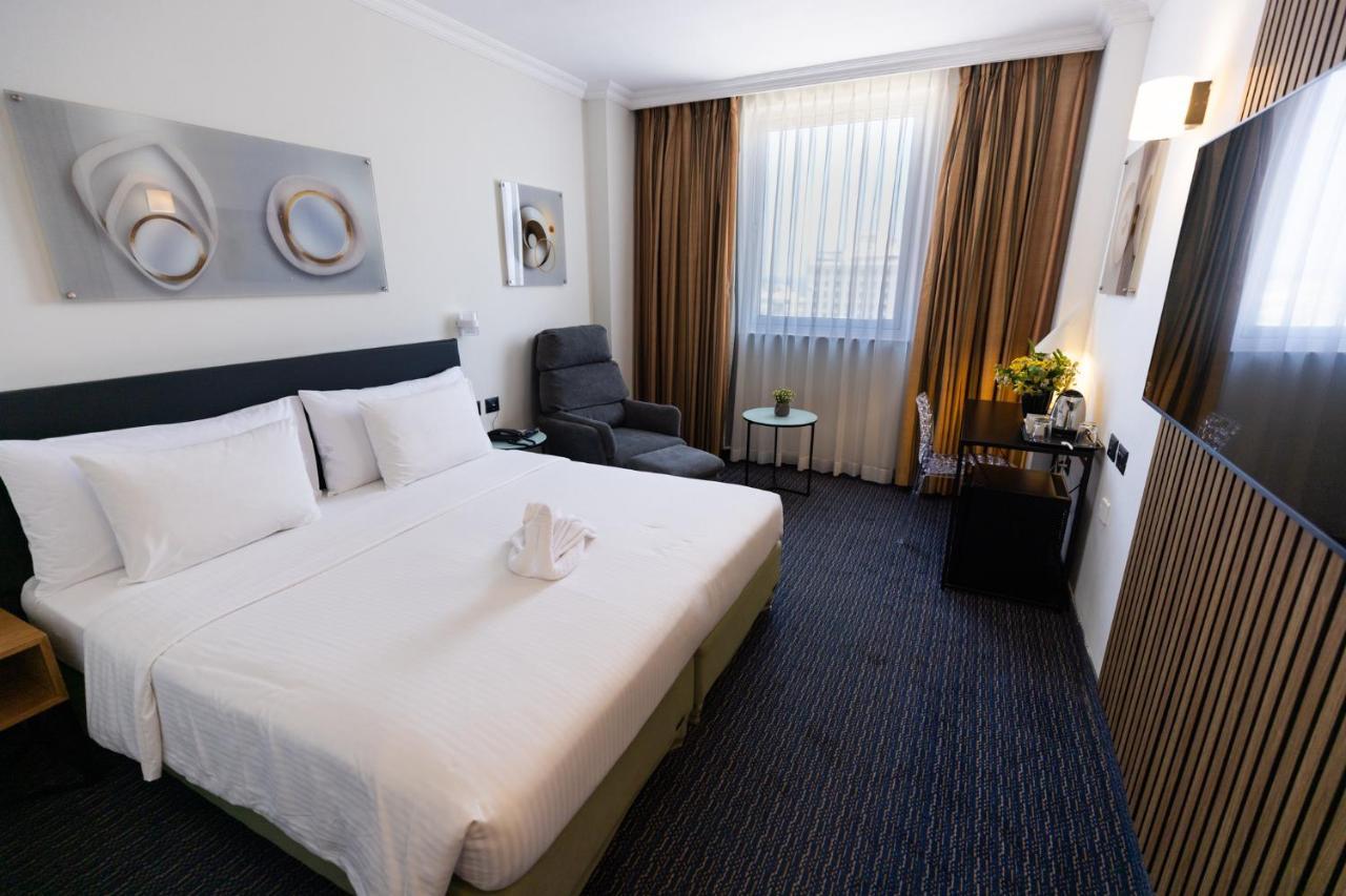 Chambre Double ou Lits Jumeaux Business avec Accès au Salon